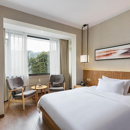 Hangzhou Puyu Travelling With Hotel Екстер'єр фото
