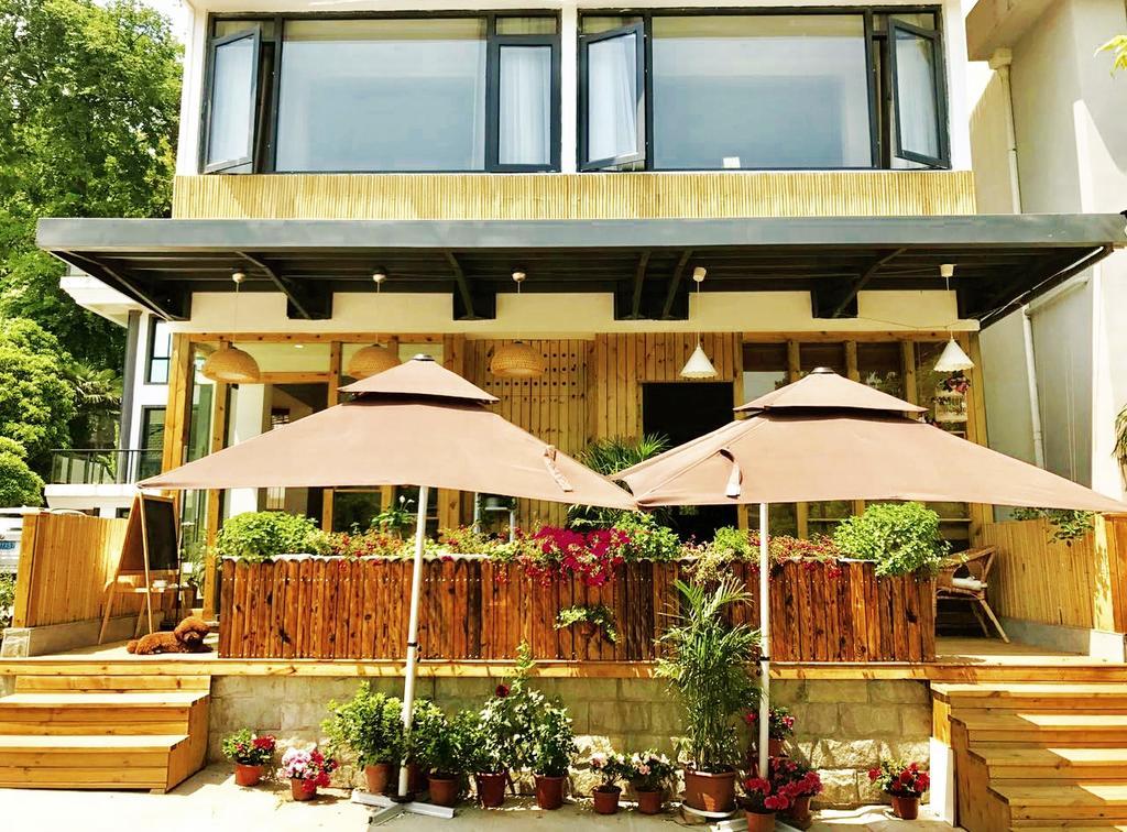 Hangzhou Puyu Travelling With Hotel Екстер'єр фото