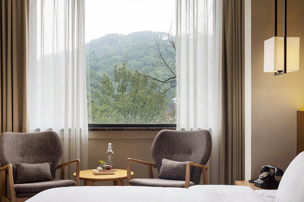 Hangzhou Puyu Travelling With Hotel Екстер'єр фото