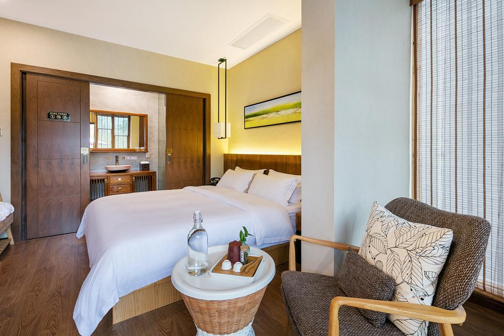 Hangzhou Puyu Travelling With Hotel Екстер'єр фото