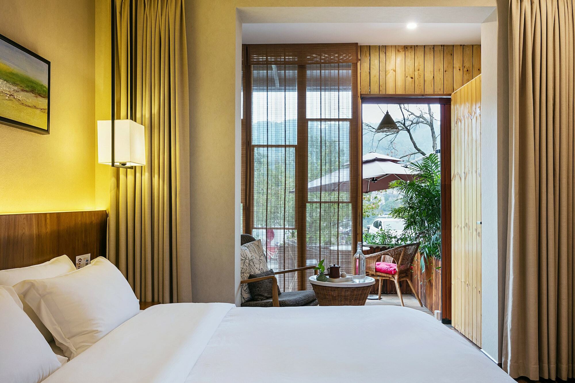 Hangzhou Puyu Travelling With Hotel Екстер'єр фото